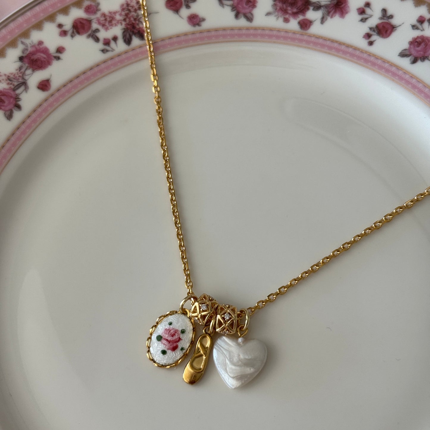 Rosalie Vintage Pendant Necklace