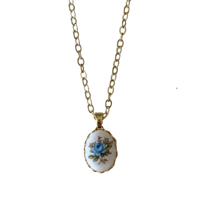 Evie Vintage Pendant Necklace