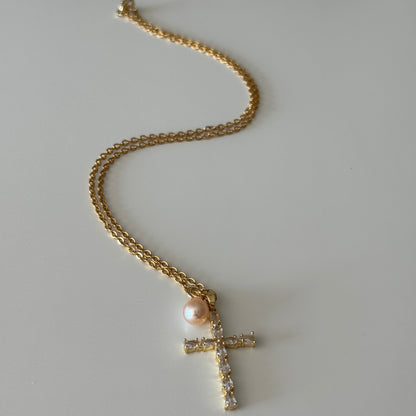 Mary Pendant Necklace