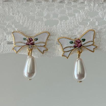 Chloe Dangle Earrings