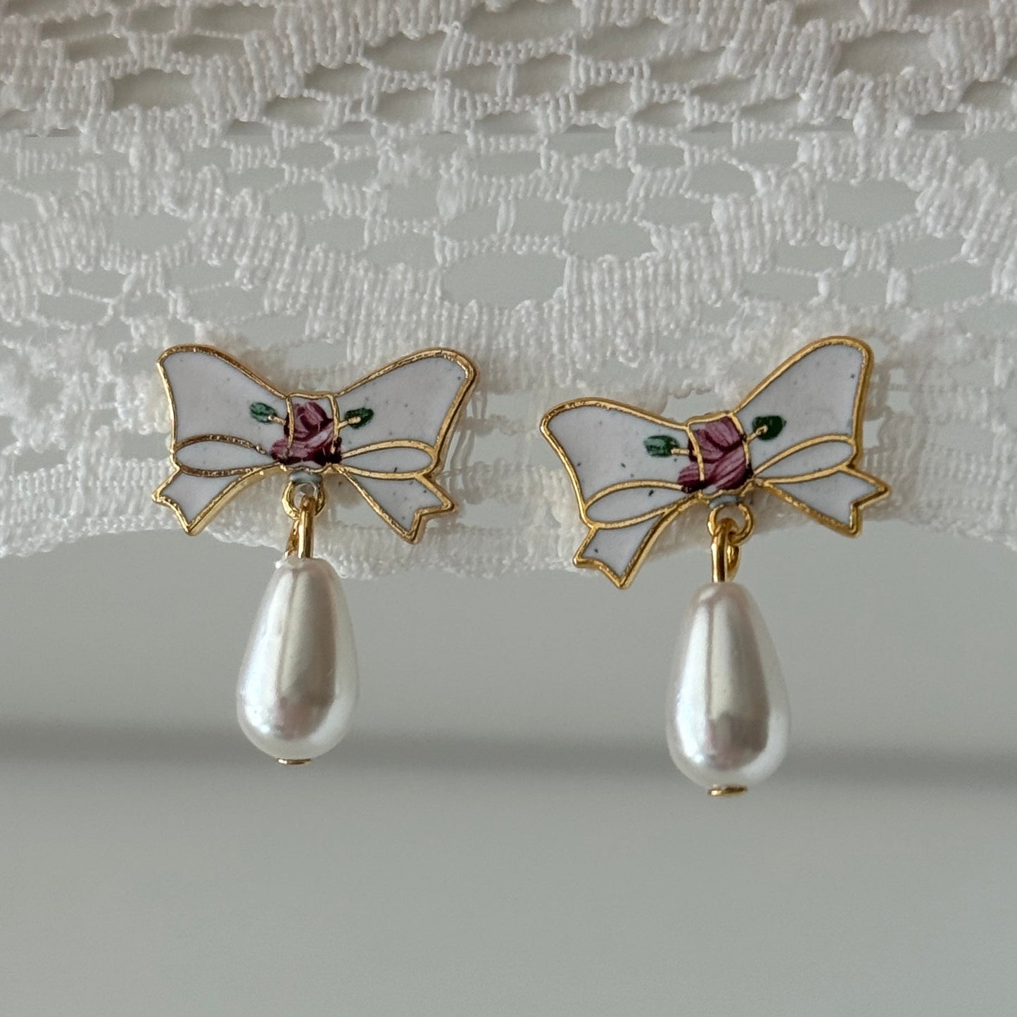 Chloe Dangle Earrings