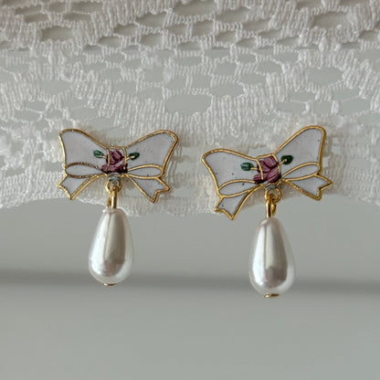 Chloe Dangle Earrings