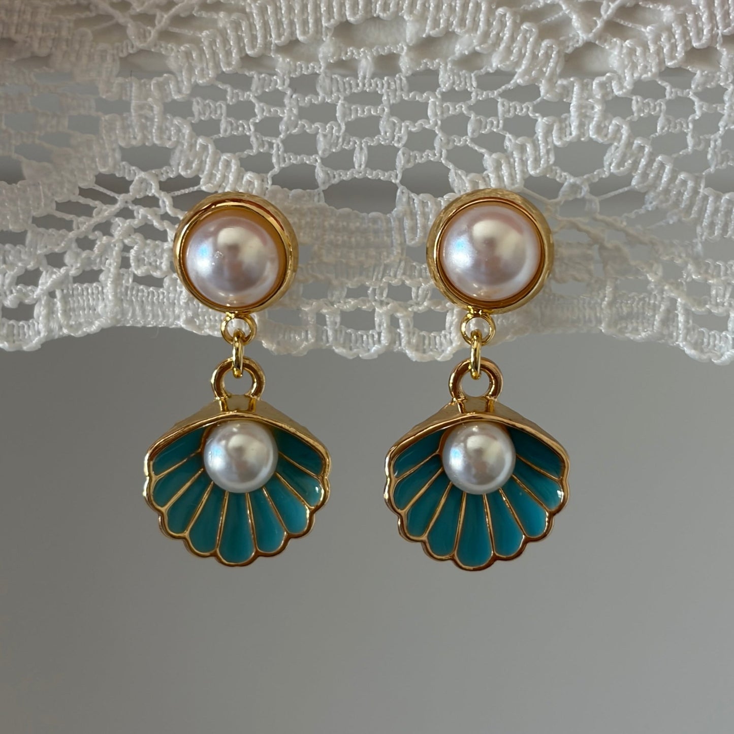 Caroline Earrings - Elisa Charms
