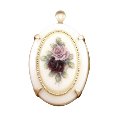 Cream/ Mauve Cameo Charm